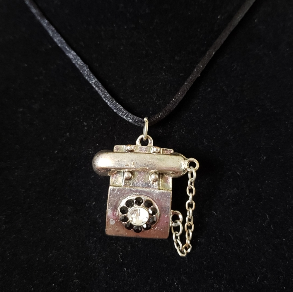 Old Fashioned Telephone Necklace